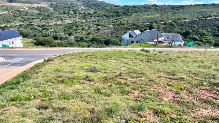  Bedroom Property for Sale in Outeniquasbosch Western Cape